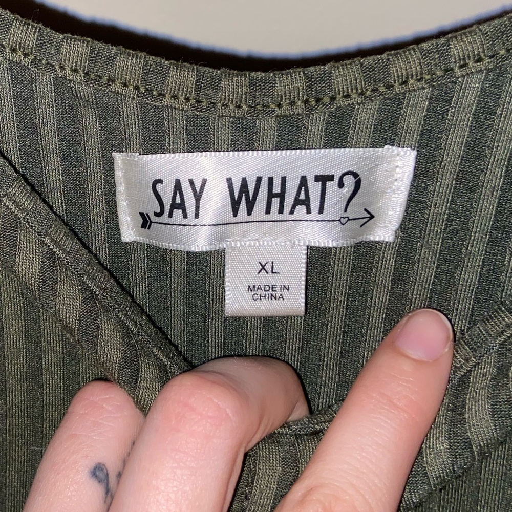 Button me down - Picture 5 of 7